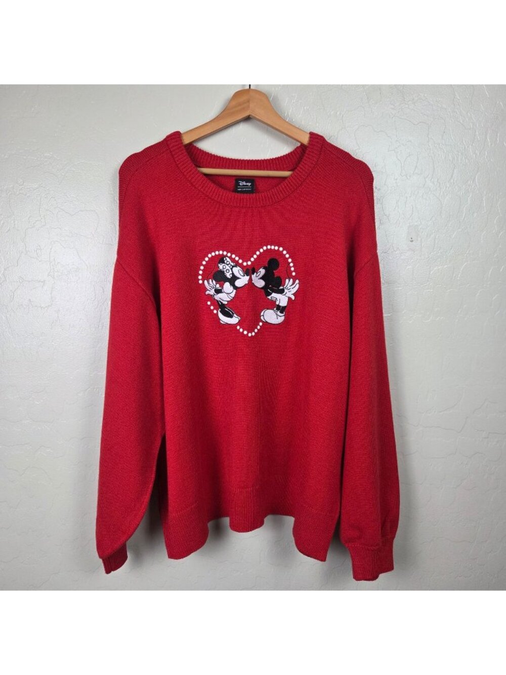 Disney Mickey & Minnie Mouse Kiss Heart Knit Sweater Red XL Faux Pearls Holiday